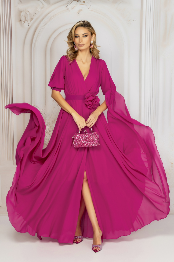 Rochie de ocazie lunga din voal fuchsia petrecuta in clos cu elastic in talie