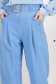 Pantaloni din bumbac albastru-deschis cu buzunare frontale si accesoriu tip curea 5 - StarShinerS.ro