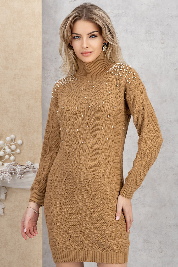 Rochie din tricot maro scurta tip creion cu guler inalt si aplicatii cu perle