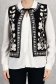 Vesta din tricot neagra cu un croi drept si detalii traditionale brodate 4 - StarShinerS.ro