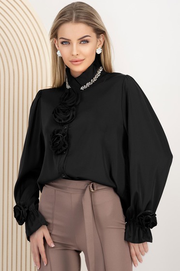 Camasa dama din satin neagra cu croi larg si flori 3D cu aplicatii stralucitoare