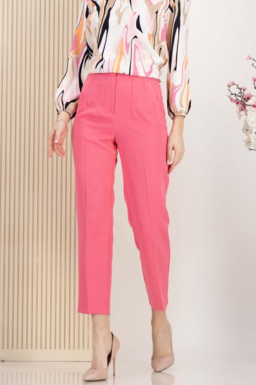 Pantaloni din stofa elastica roz conici cu talie inalta si buzunare false