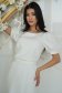 Rochie din stofa elastica alba scurta cu un croi drept si accesoriu tip curea si brosa - StarShinerS 2 - StarShinerS.ro
