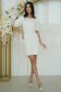 Rochie din stofa elastica alba scurta cu un croi drept si accesoriu tip curea si brosa - StarShinerS 4 - StarShinerS.ro