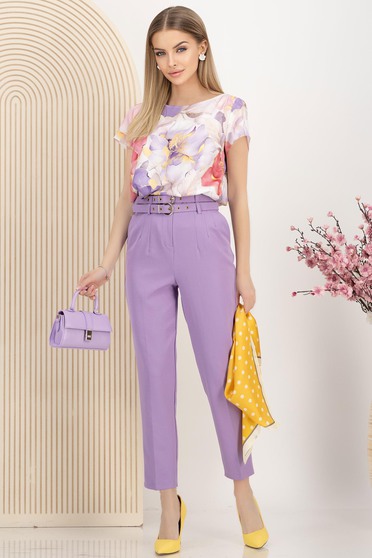 Pantaloni lungi din stofa elastica mov cu un croi drept si accesorii tip curea