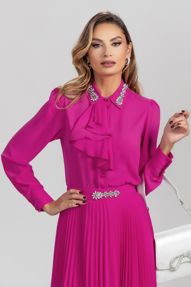 Camasa dama din voal fuchsia cu croi larg si aplicatii stralucitoare pe guler