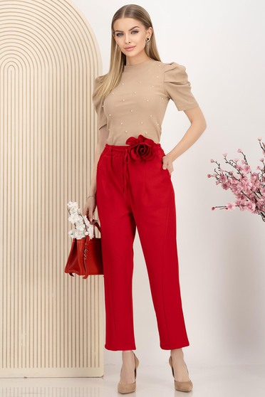 Pantaloni lungi din stofa elastica rosii cu elastic in talie si cordon detasabil cu floare maxi