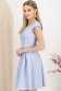 Rochie cu buline din stofa elastica albastru-deschis in clos cu accesoriu tip curea 3 - StarShinerS.ro