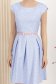 Rochie cu buline din stofa elastica albastru-deschis in clos cu accesoriu tip curea 4 - StarShinerS.ro