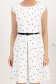 Rochie cu buline din stofa elastica alba in clos cu accesoriu tip curea 4 - StarShinerS.ro