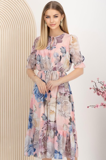 Rochie din voal roz-deschis midi in clos cu elastic in talie imprimata floral