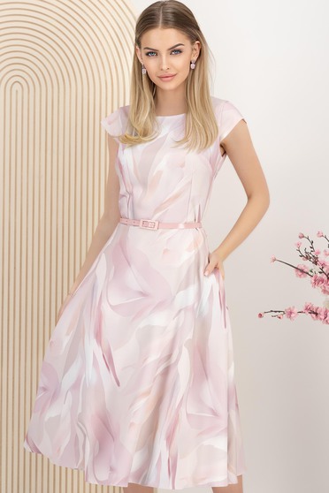 Rochii Office 2025 – Modele Elegante, Midi, Scurte, Tip Creion, stofa, Rochie din stofa elastica roz pudra midi in clos cu accesoriu tip curea si buzunare laterale - StarShinerS.ro