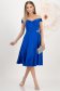 Rochie din tafta elastica satinata albastra midi in clos cu umeri goi accesorizata cu brosa - StarShinerS 3 - StarShinerS.ro
