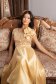 Rochie din tafta elastica satinata si paiete aurie midi in clos accesorizata cu brosa maxi - StarShinerS 2 - StarShinerS.ro