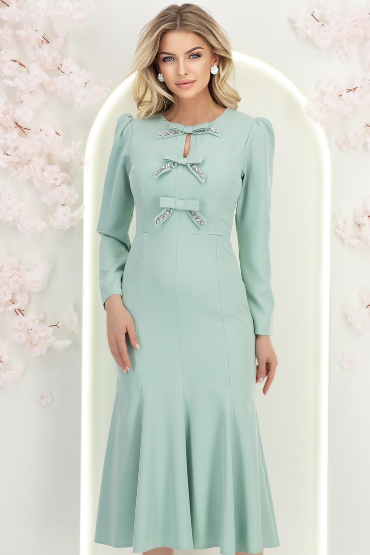 tractoare cu încărcător frontal Rochie din stofa elastica mint midi in clini accesorizata frontal cu fundite si pietre strass - StarShinerS