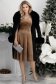 Rochie din catifea mocha până la genunchi in clos accesorizata cu brosa florala - StarShinerS 3 - StarShinerS.ro