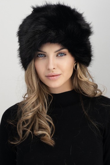 Caciula neagra din blana ecologica