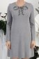 Rochie din tricot fin gri scurta cu un croi drept si fundita frontala din aplicatii stralucitoare 5 - StarShinerS.ro