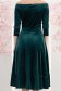 Rochie din catifea verde midi in clos cu aplicatii stralucitoare laterale- StarShinerS 4 - StarShinerS.ro