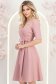 Rochie din stofa roz pudra midi in clos cu brosa detasabila - StarShinerS 2 - StarShinerS.ro