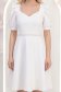 Rochie din stofa alba până la genunchi in clos accesorizata cu cordon cu perle detasabil- StarShinerS 3 - StarShinerS.ro