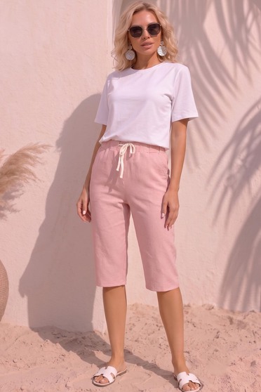 Pantaloni din bumbac roz pudra până la genunchi skinny cu buzunare