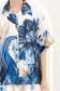 Compleu din material fluid albastru cu un croi larg si imprimeu floral 3 - StarShinerS.ro