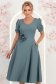 Rochie verde midi in clos cu brosa florala si buzunare - StarShinerS 2 - StarShinerS.ro