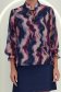 Bluza din viscoza imprimata abstract cu un croi larg si volanase la maneca 4 - StarShinerS.ro