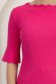 Bluza dama din tricot fin roz cu un croi mulat si decupaje speciale la guler si manec 3 - StarShinerS.ro