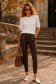 Bluza dama din tricot fin alba cu un croi larg si nasturi decorativi aurii 2 - StarShinerS.ro