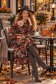 Rochie maro midi in clos accesorizata cu brosa florala si curea - StarShinerS 1 - StarShinerS.ro