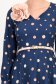 Rochie bleumarin midi cu buline in clos cu brosa florala si curea - StarShinerS 4 - StarShinerS.ro