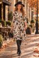 Rochie crem midi in clos imprimata cu decolteu petrecut- StarShinerS 1 - StarShinerS.ro