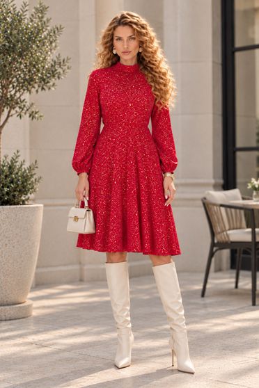Rochii Casual – Colecția 2026 creată de StarShinerS®, Rochie clos rosie maneca lunga din catifea pana la genunchi - StarShinerS.ro