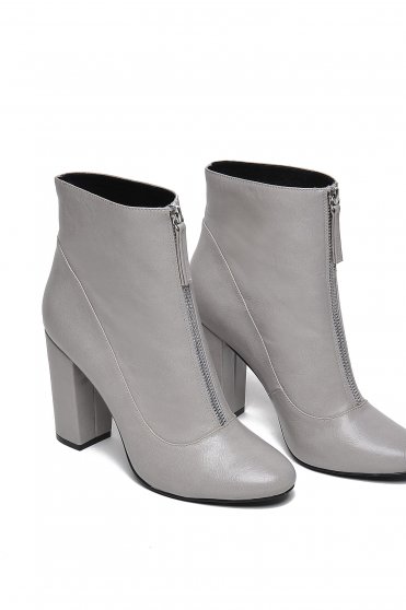 Top Secret grey ecological leather ankle boots with zipper accessory