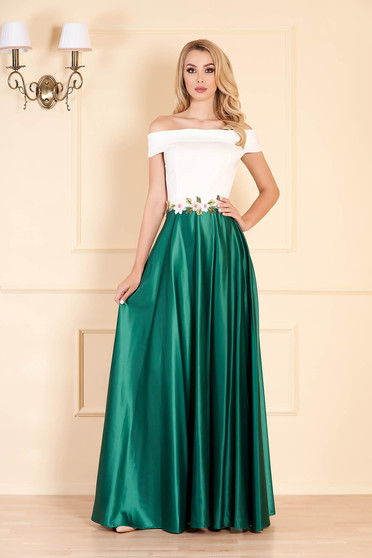 Rochie Artista verde de ocazie in clos din material satinat cu insertii de broderie