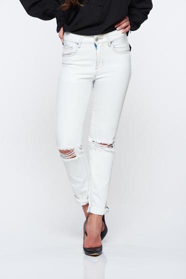 Easy cut casual lightblue jeans with pockets