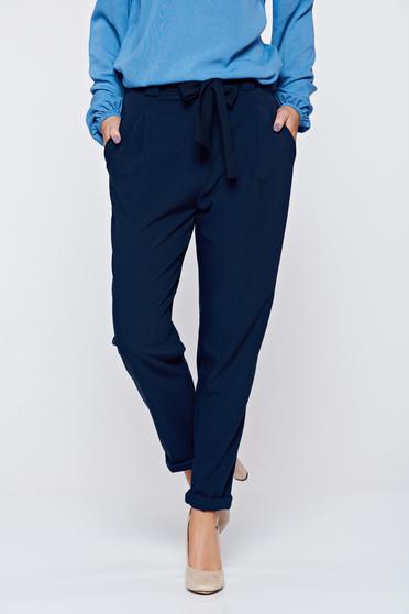 Pantaloni Top Secret albastru-inchis office cu talie medie cu buzunare