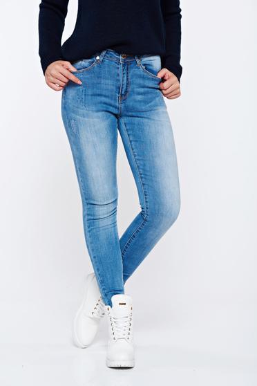 Top Secret blue casual jeans with medium waist with front and back pockets