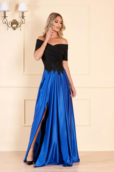 Rochie Artista albastra de ocazie in clos pe umeri din material satinat cu insertii de broderie