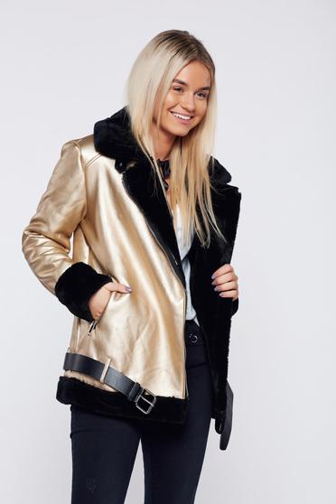 Gold casual jacket accessorized with belt and faux fur lining
