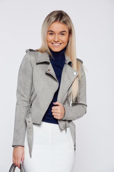Grey velour casual jacket accessorized with tied waistband