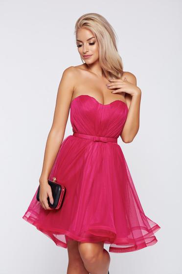 Rochie Ana Radu roz de lux tip corset din tul captusita pe interior cu bust buretat accesorizata cu cordon
