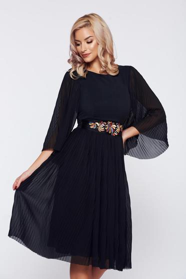 StarShinerS black occasional embroidered dress from veil fabric folded up accessorized with tied waistband