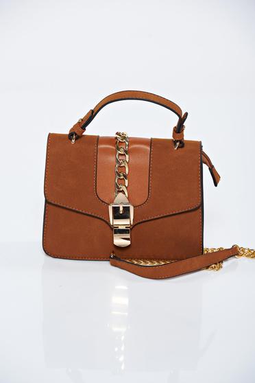 Brown casual bag with a compartment with internal pockets