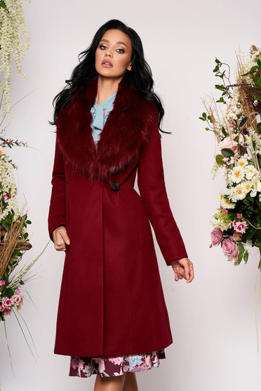 Palton LaDonna visiniu elegant cu guler din blana captusit pe interior