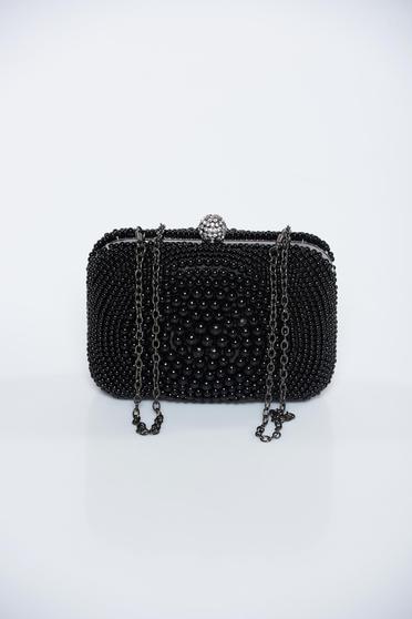Black occasional bag accessorized with chain pearl embellished details
