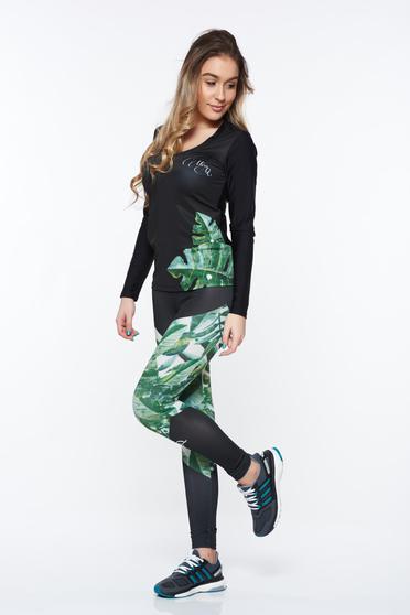 Set MissQ verde sport cu un croi mulat din material elastic