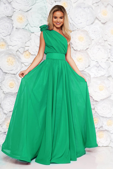 Rochie Ana Radu verde de lux lunga in clos din voal captusita pe interior accesorizata cu cordon